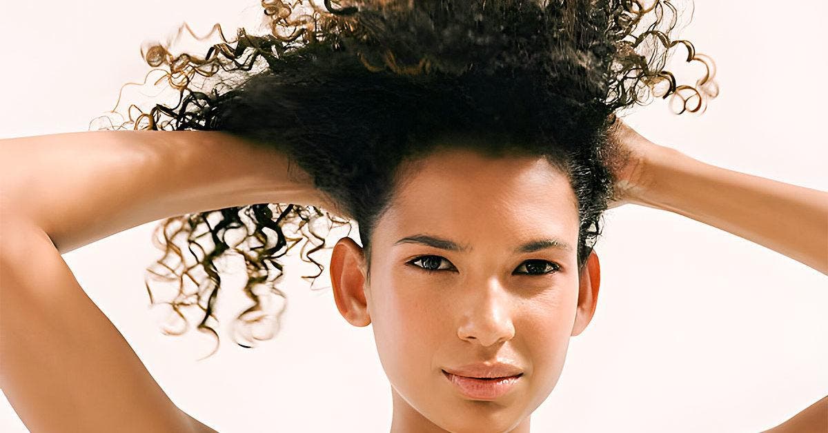 4 conseils pour choisir un shampooing vos cheveux bouclés