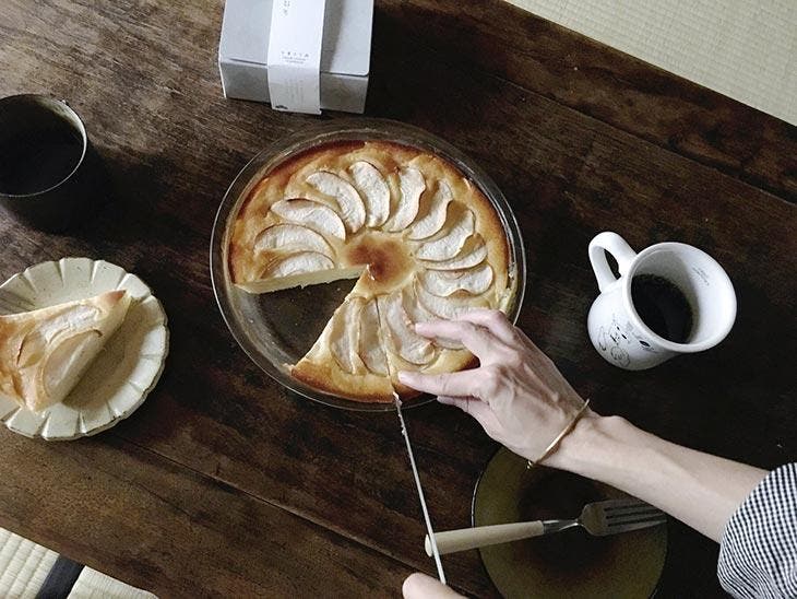 Accompagner la tarte aux pommes avec un café