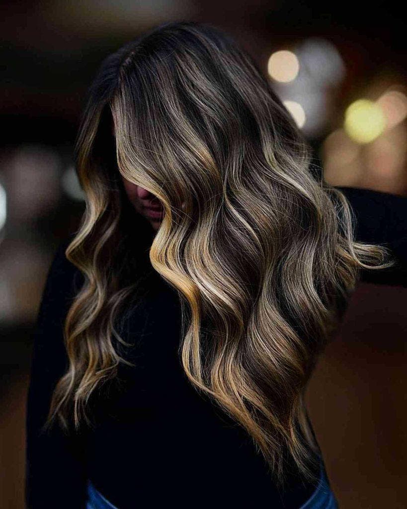 20 Idées De Balayage Blond Sur Cheveux Châtains à La Mode En 2024