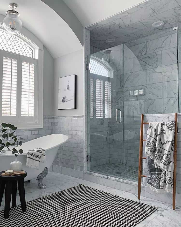 Une salle de bain de luxe
