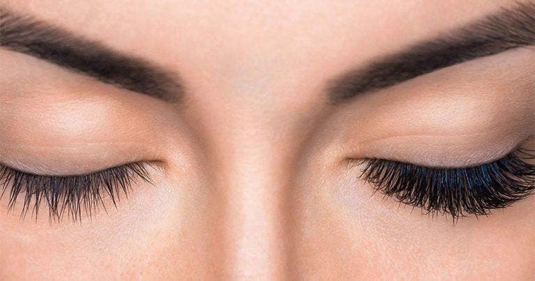 Comment Faire Pousser Ses Cils Naturellement