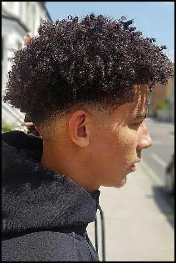 Coupe casquette sur cheveux afro