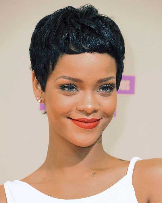 Coupe courte portée par Rihanna