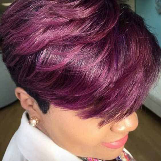 Coupe pixie de couleur violette