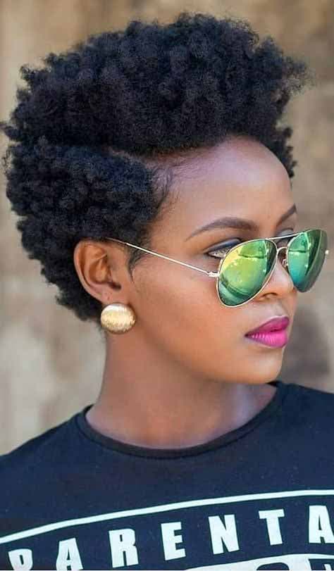 Coupe pixie sur cheveux afro