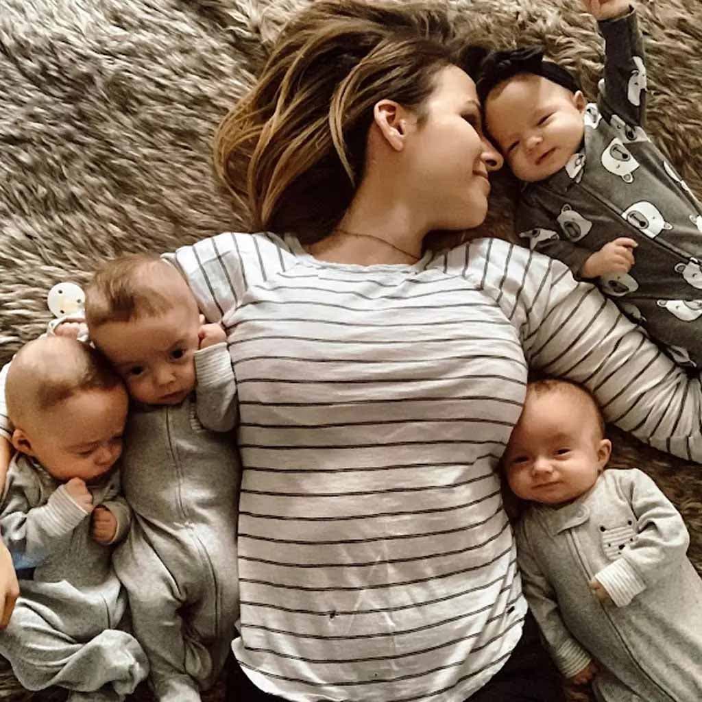 Dayna Childress avec ses bébés nouveau-nés1