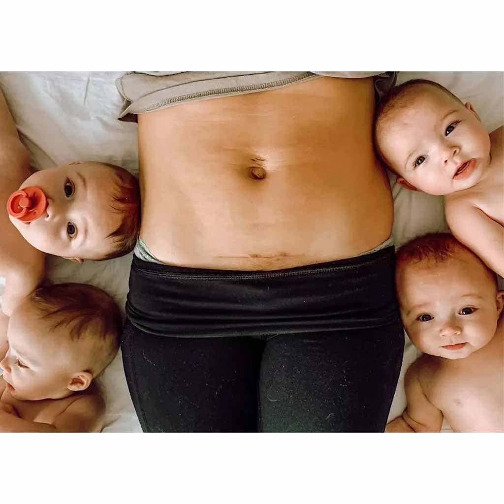 Dayna Childress avec ses bébés nouveau-nés2