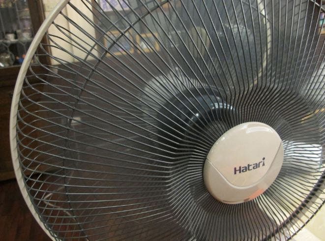 Dormir avec un ventilateur la nuit est terrible pour votre santé