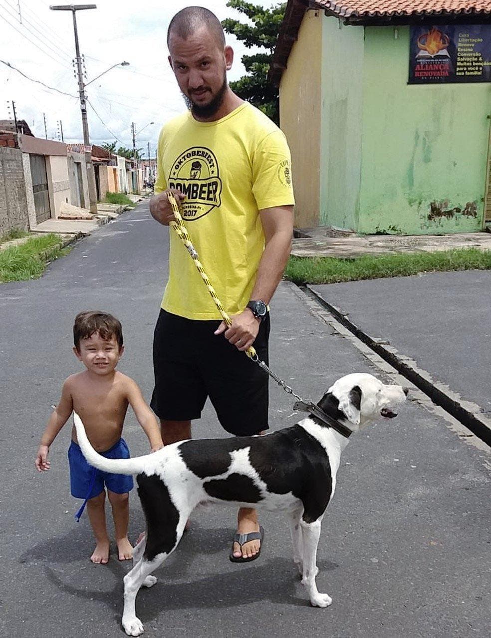 Elías Neto et son chien Ikki2