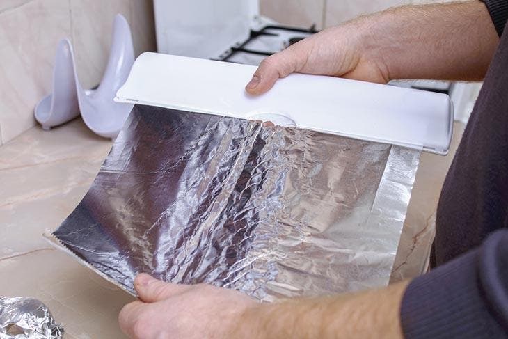 Pourquoi mettre du papier aluminium derrière le radiateur ?