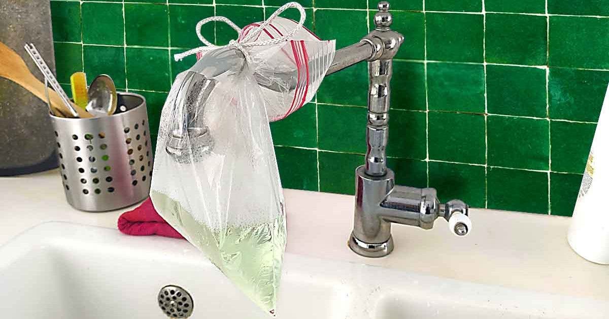L'Astuce Pour Nettoyer les WC à l'Acide Citrique (Fini les Taches Marron.).