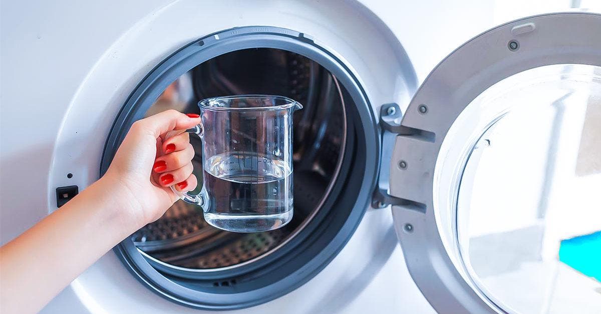 Comment nettoyer la machine à laver avec de l'eau de Javel ?