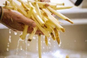 Faut-il Laver Les Pommes De Terre Pour Faire Des Frites