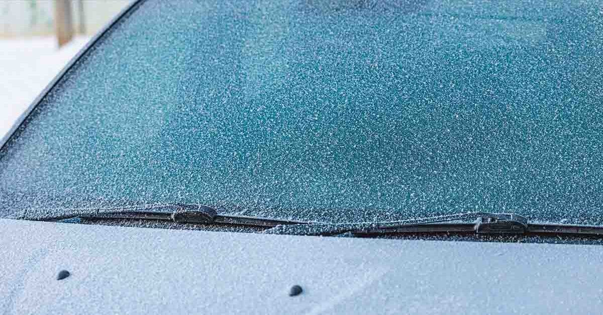 Comment prévenir le gel sur les vitres de la voiture ?