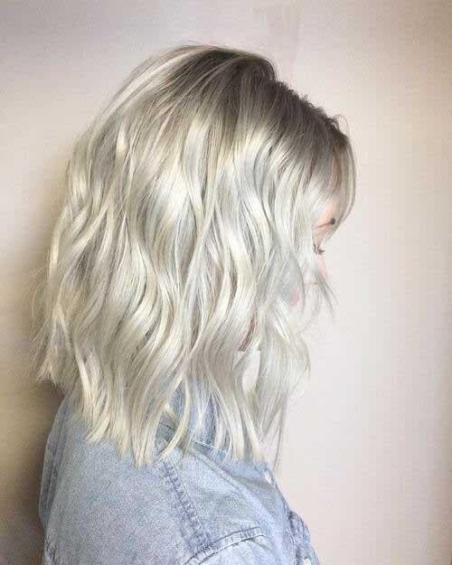 Lob blond platine cendré