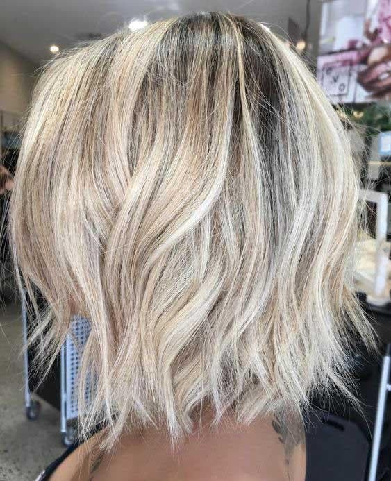 Lob dégradé sauvage blond 