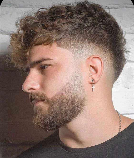 Mid fade et cheveux texturés