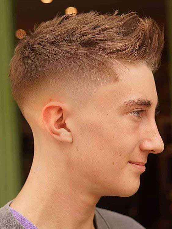 Mid taper fade avec Quiff