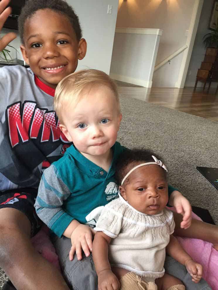 Milo, Nash et Onni les trois enfants de la famille Weight