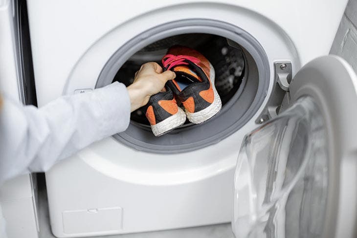 Laver vos chaussures en machine automatique - WashOnline