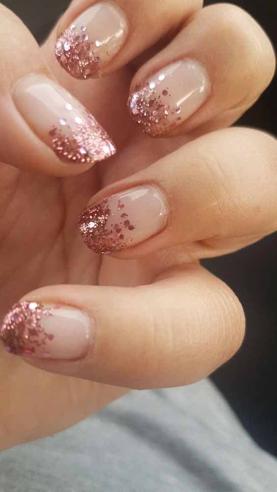 Ongles pailletés pour le nail art automne