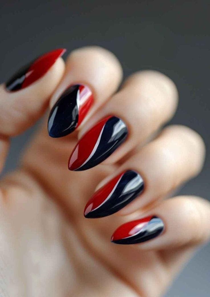 Ongles stiletto à base rouge