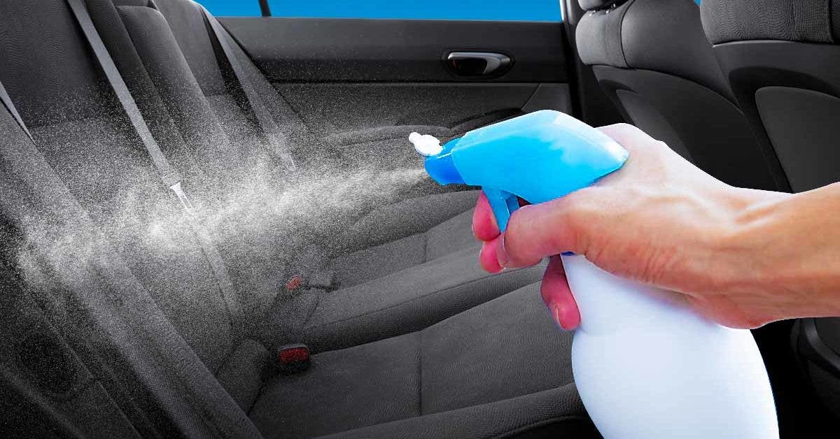 Faites la chasse aux odeurs dans votre voiture > VUSmag