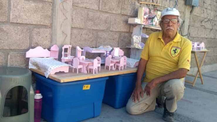 Ramón Rojas et ses meubles miniatures pour enfants
