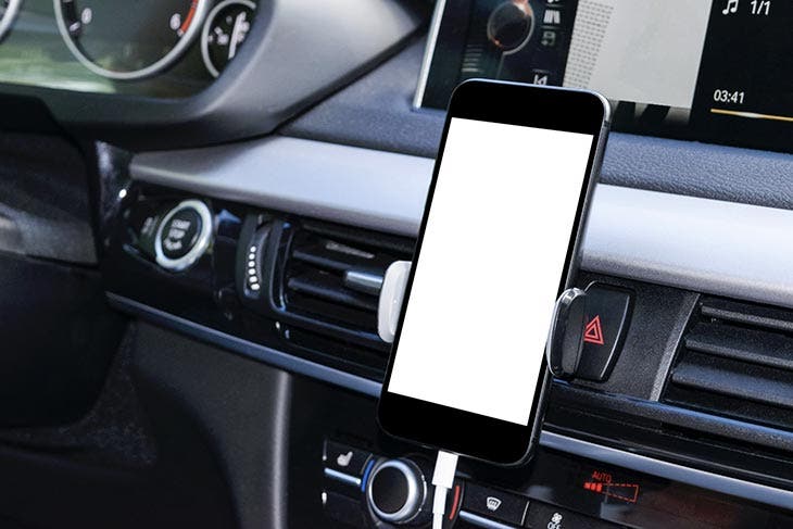 Support téléphone pour naviguer sur gps 