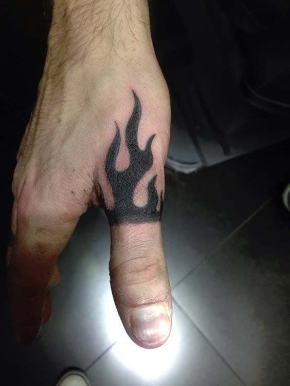 Tatouage flammes de feu1