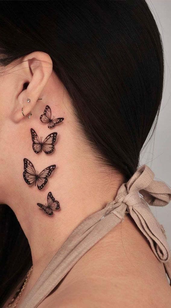 Tatouage papillon sur le cou