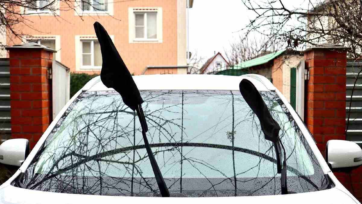 Turn old socks into windshield wiper protection