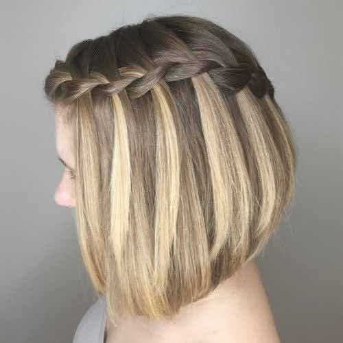 Tresse volumineuse sur cheveux mi-longs