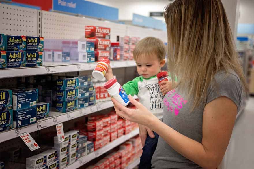 Une maman avec son enfant