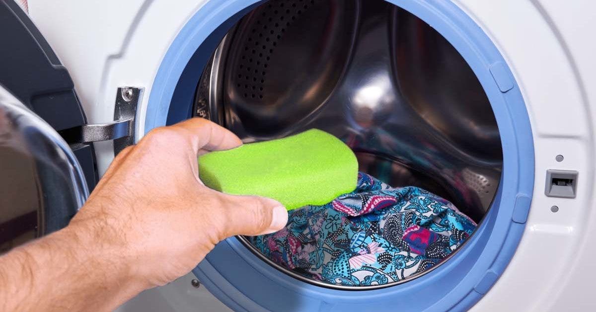 Nettoyer le filtre à peluches d'un sèche-linge