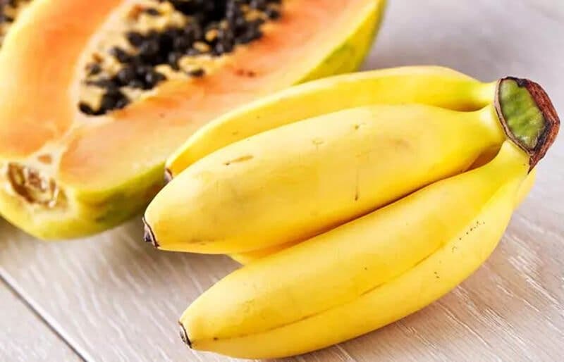 Banane et papaye