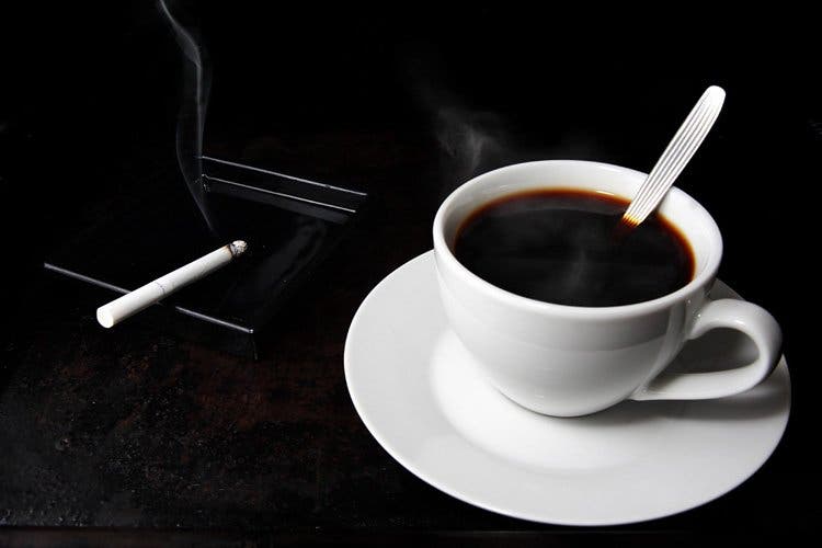 Café et cigarette 