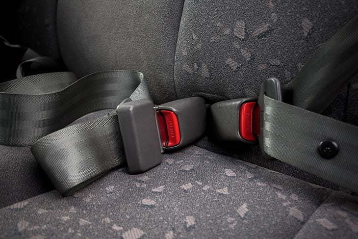 À quoi sert la boucle supplémentaire présente sur les ceintures de