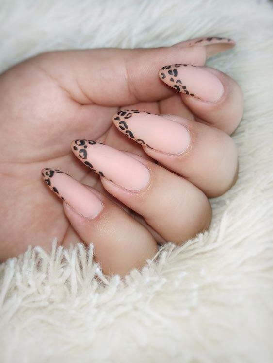 French matte motifs leopard 