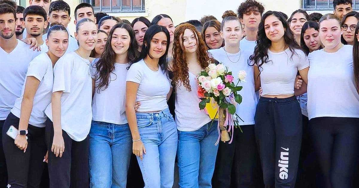 Les élèves ont célébré la victoire de leur camarade de classe contre le cancer