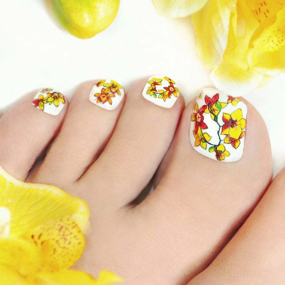Nail art floral jaune