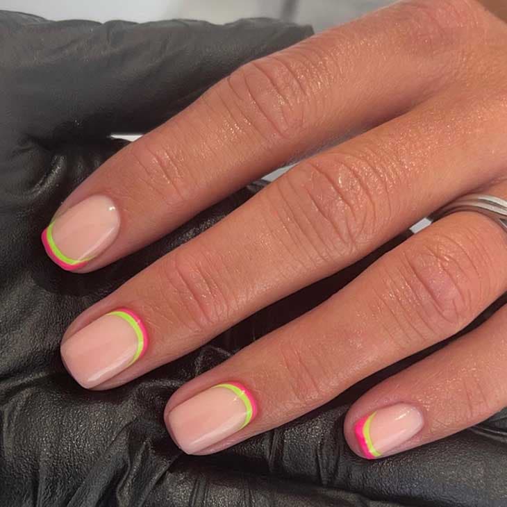 Nail art fluorescent