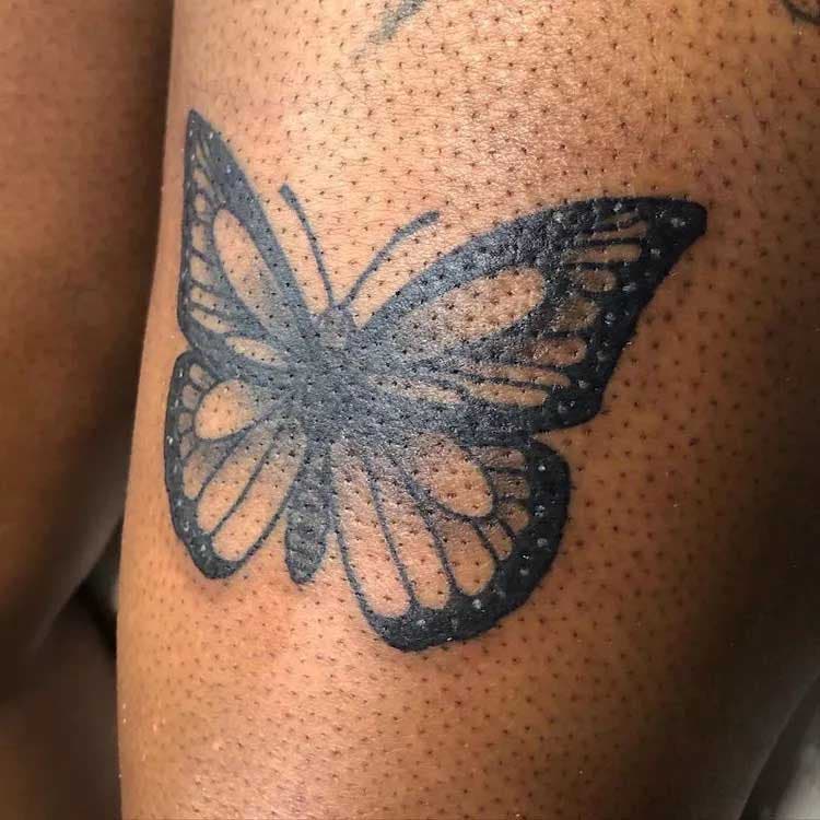 Tatouage papillon harmonieux 