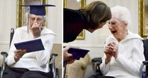 Une mamie de 97 ans pleure de joie après avoir obtenu son diplôme d'études secondaires