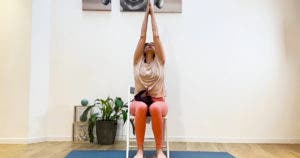 Yoga sur Chaise : La solution idéale pour tous